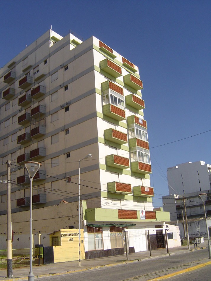 Depto. 2 ambientes - Costanera e/31 y 32 - V20