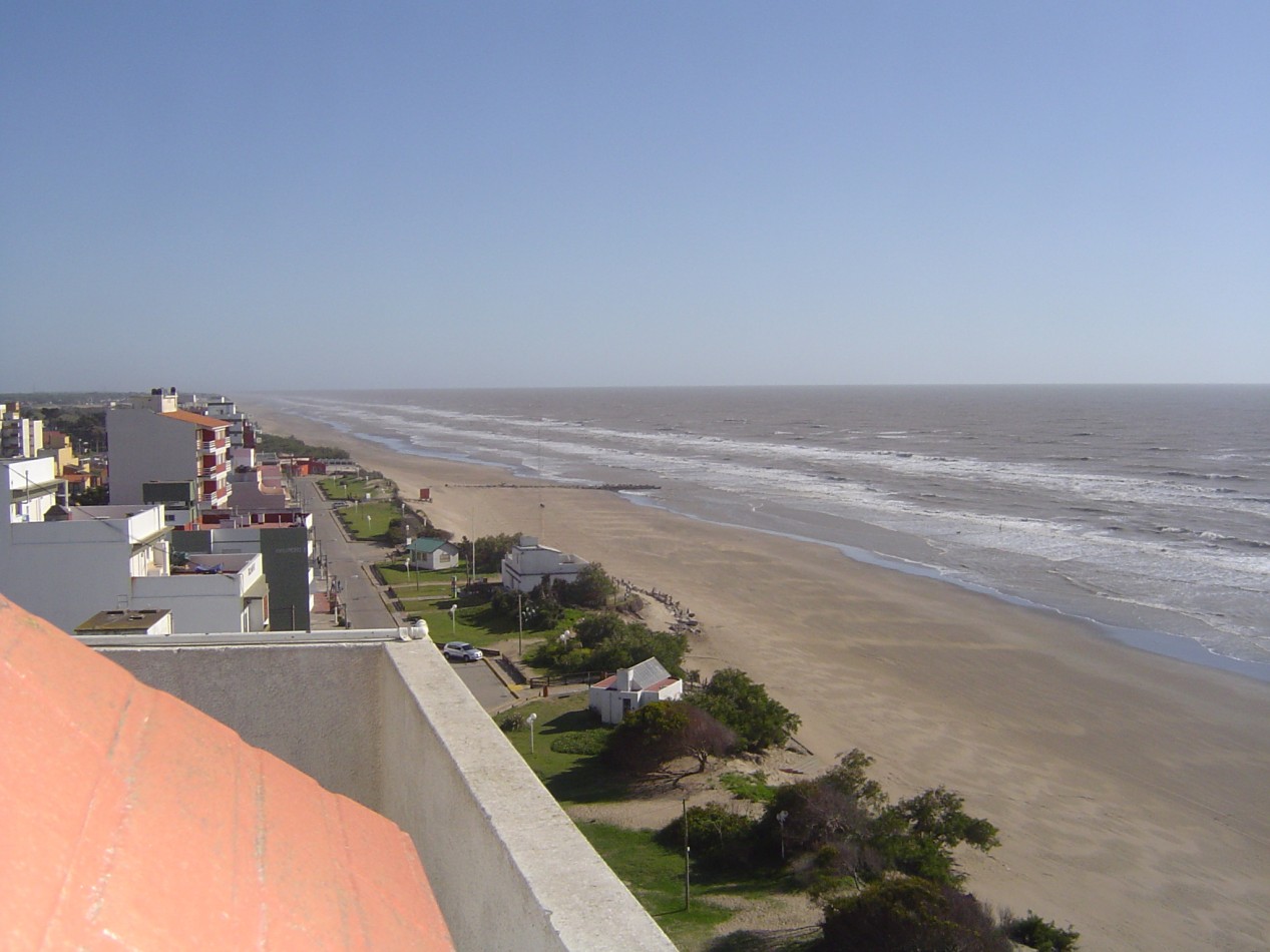 Depto. 2 ambientes - Costanera e/31 y 32 - V20
