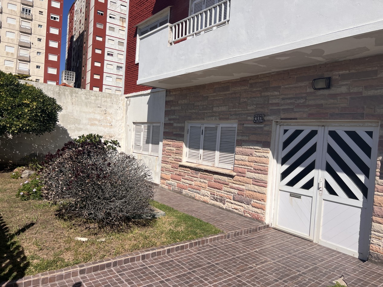 Depto. 3 ambientes - Av. Costanera N°651 - V27