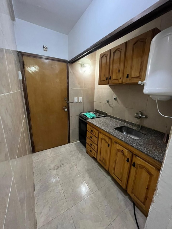  Depto. 1 ½ amb - Costanera N°709 esq. 34 - V28