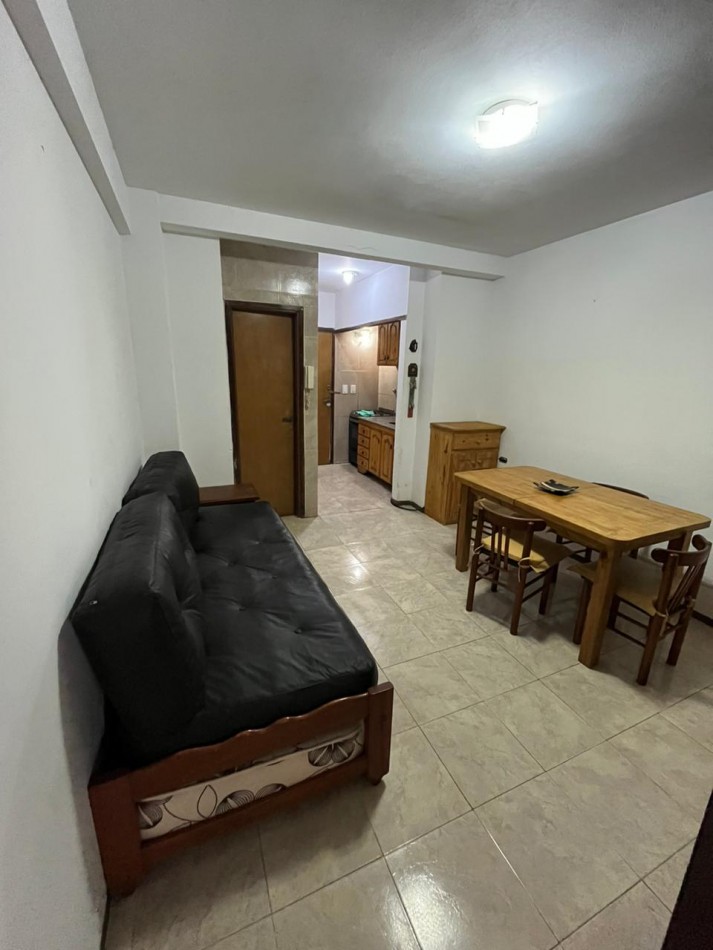  Depto. 1 ½ amb - Costanera N°709 esq. 34 - V28
