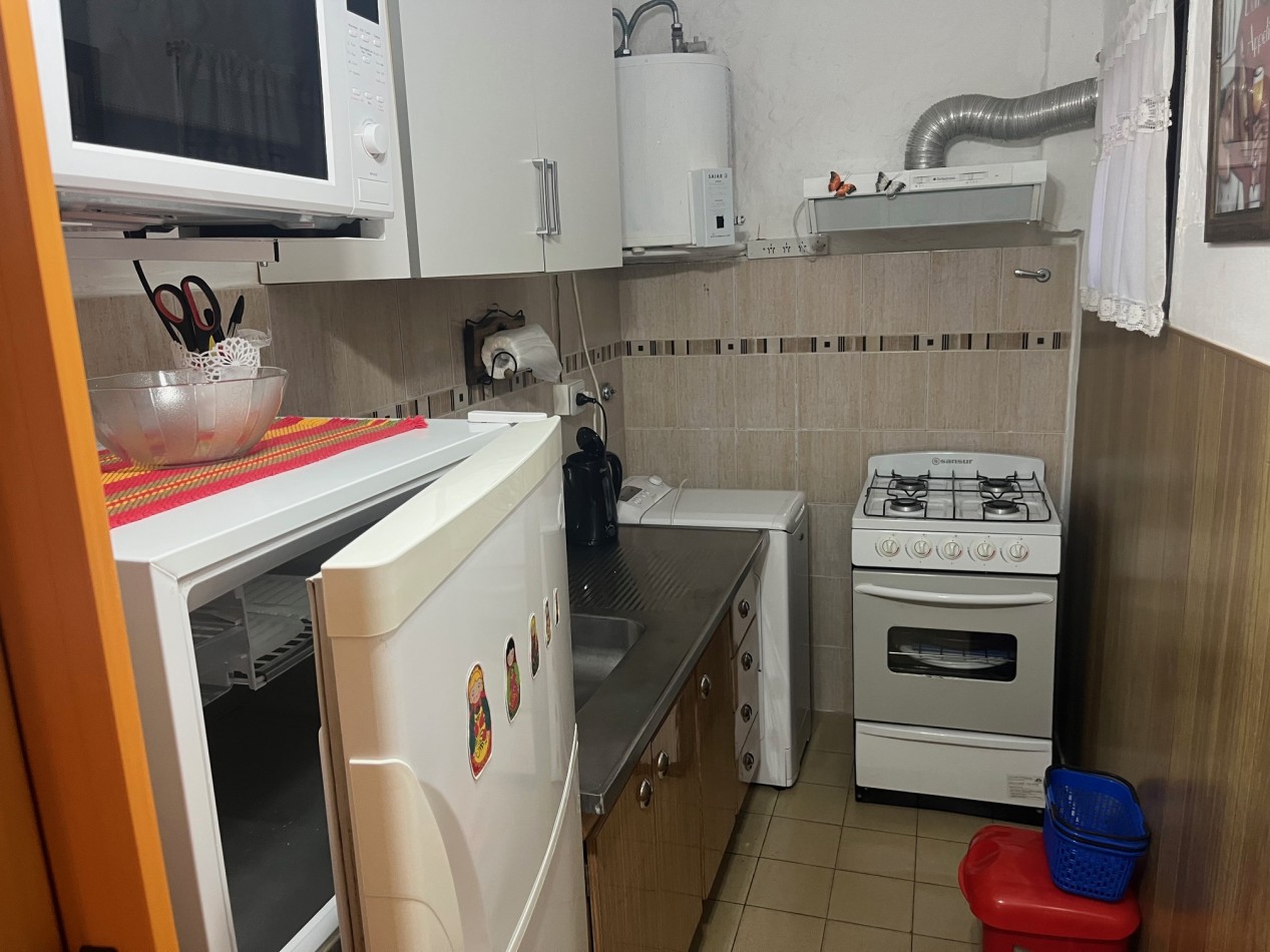 Depto. 2 ambientes - Calle 5 N°878 e/ 35 y 36 - V39