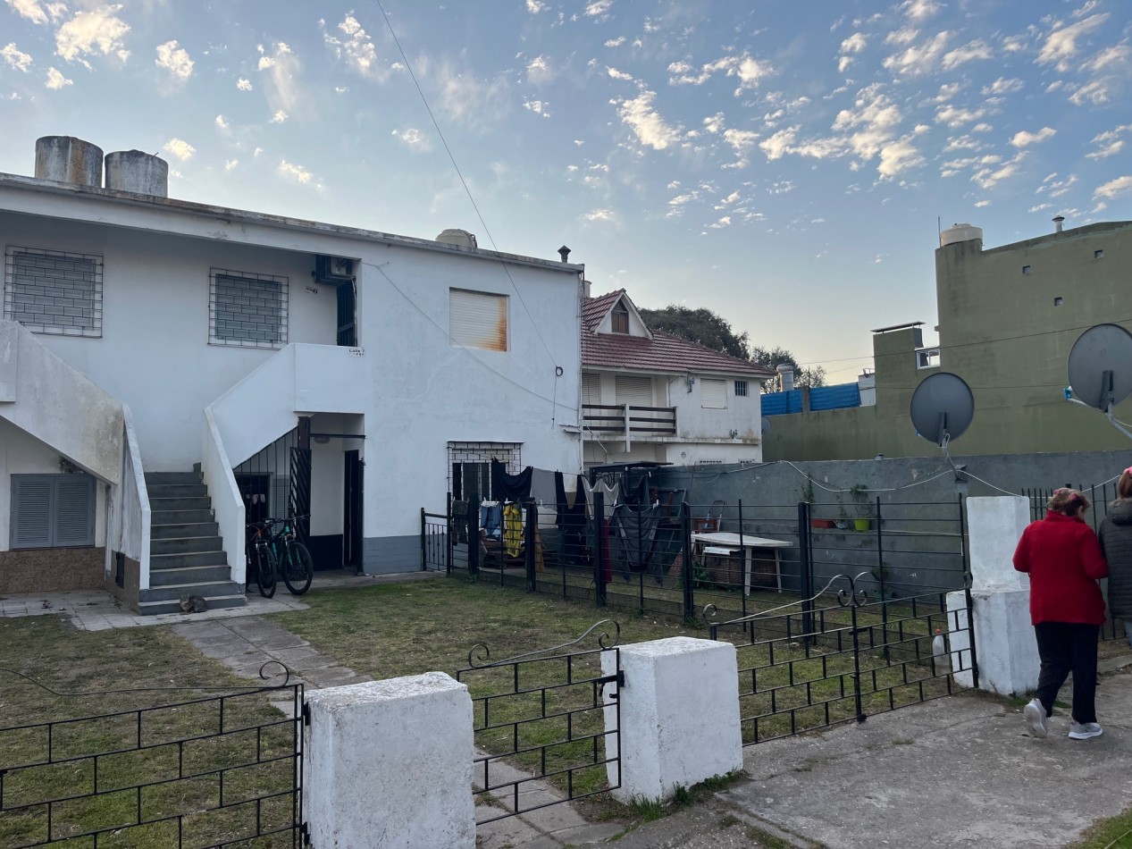 Depto. 2 ambientes con cochera - Calle 7 e/33 y 34 - V35