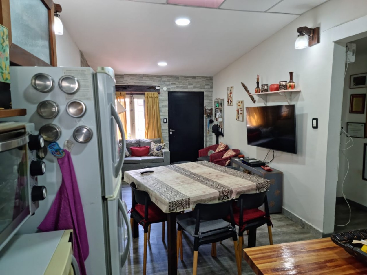 Chalet 4 ambientes - Calle 126 N°230 e/ 103 y 104 - V80
