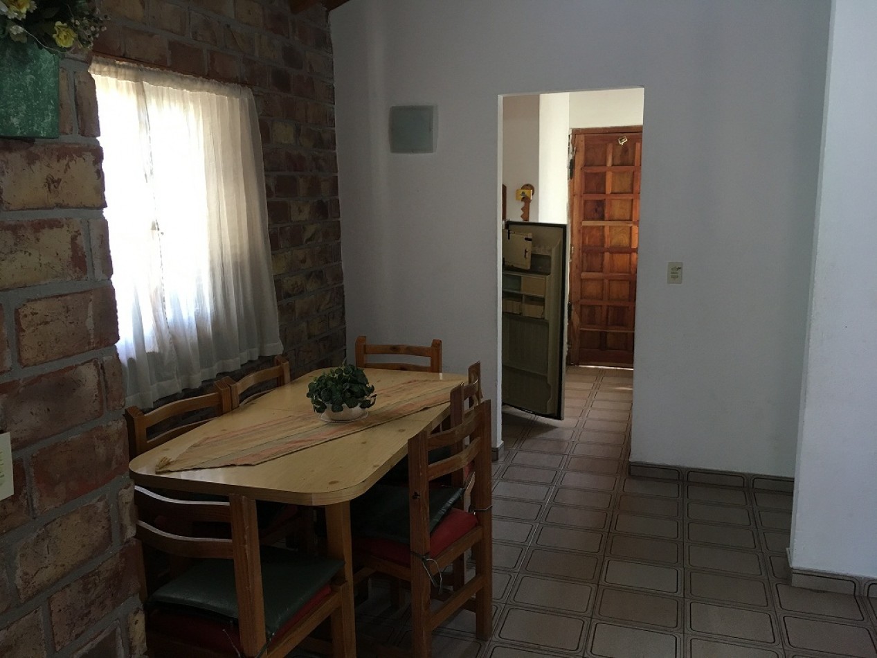 Chalet 3 ambientes - Calle 5 N°1548 e/ 42 y 43 - V32
