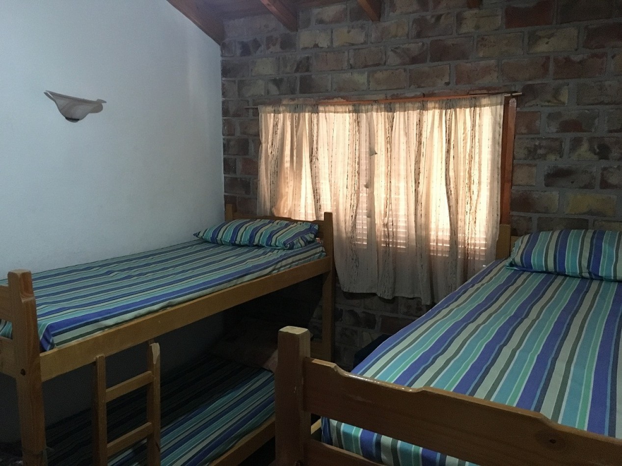 Chalet 3 ambientes - Calle 5 N°1548 e/ 42 y 43 - V32