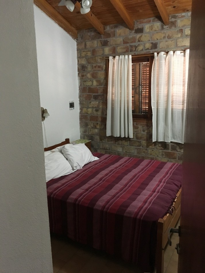 Chalet 3 ambientes - Calle 5 N°1548 e/ 42 y 43 - V32