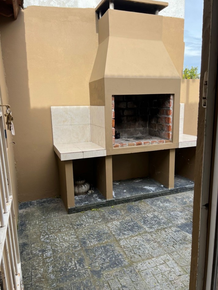 Chalet de 3 ambientes - Calle 29 e/ 6 y 7 - 293