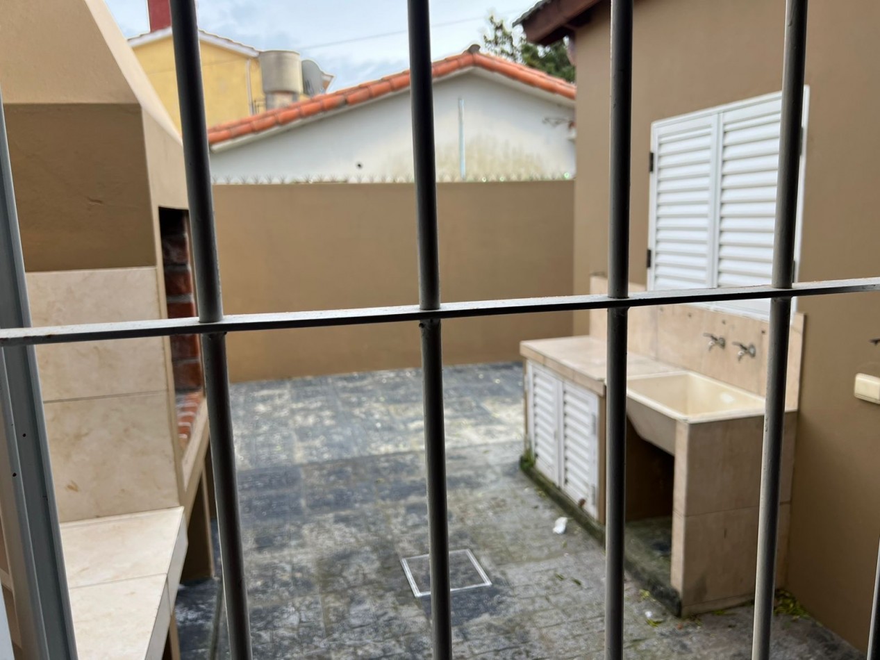 Chalet de 3 ambientes - Calle 29 e/ 6 y 7 - 293