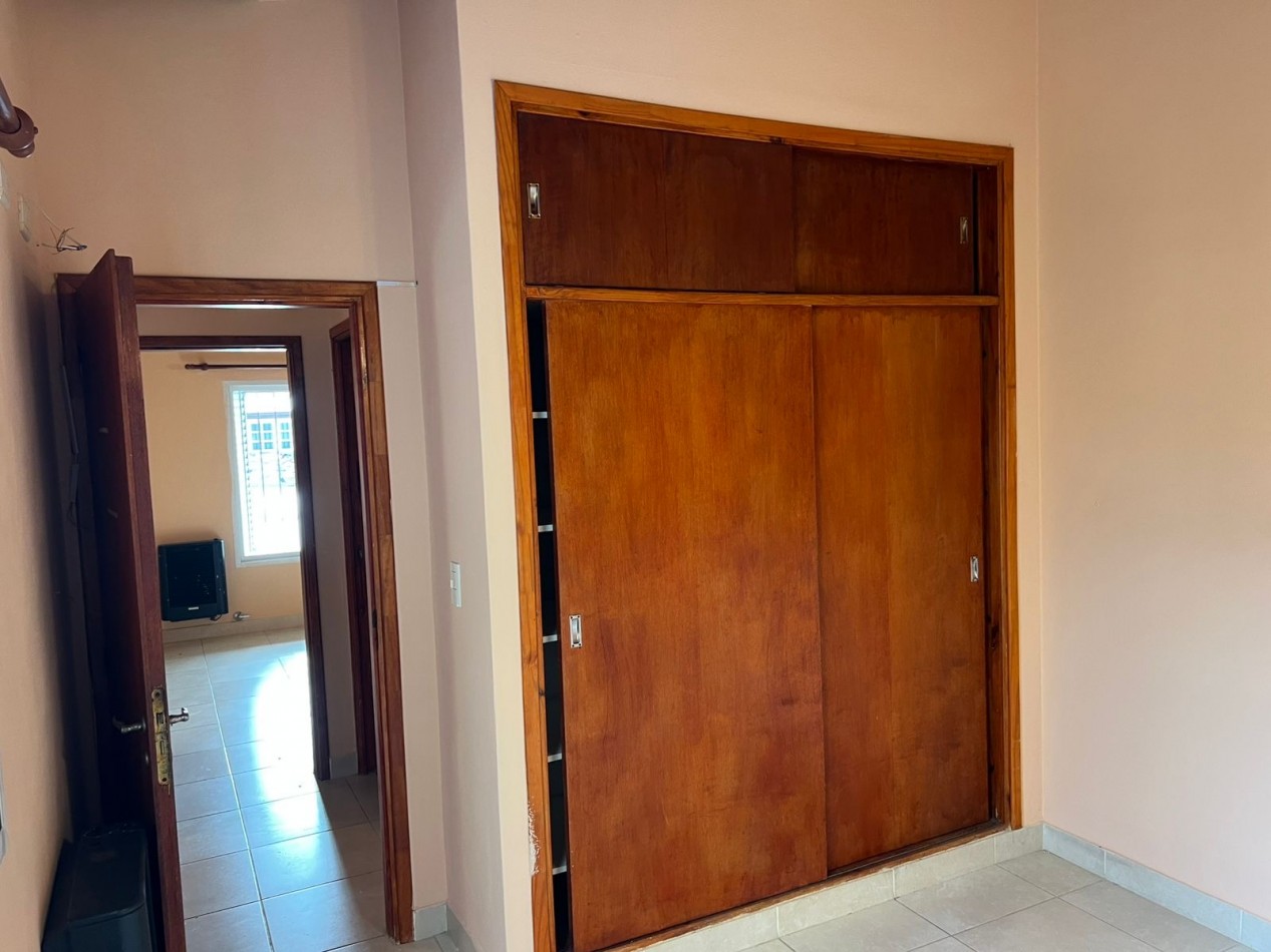 Chalet de 3 ambientes - Calle 29 e/ 6 y 7 - 293