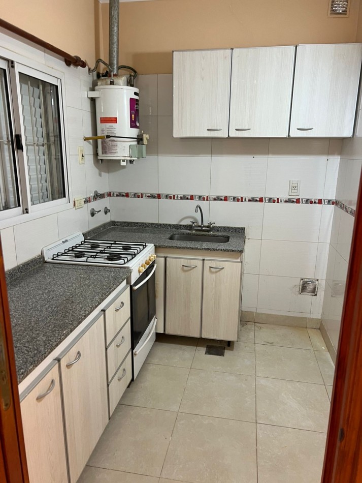 Chalet de 3 ambientes - Calle 29 e/ 6 y 7 - 293