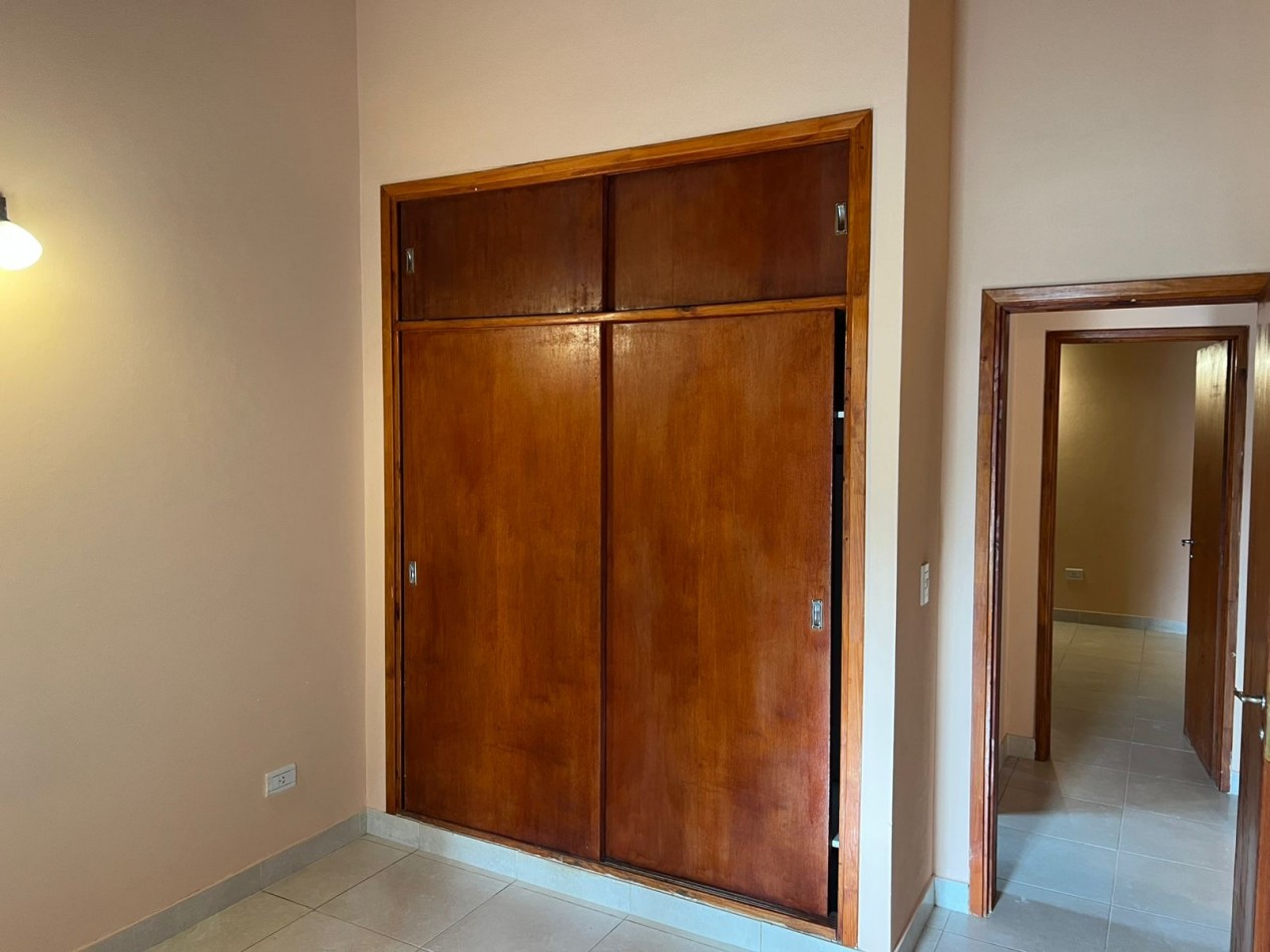 Chalet de 3 ambientes - Calle 29 e/ 6 y 7 - 293
