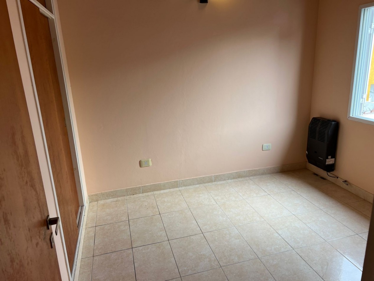 Duplex de 3 ambientes - Calle 64 e/1 y 2 - 642