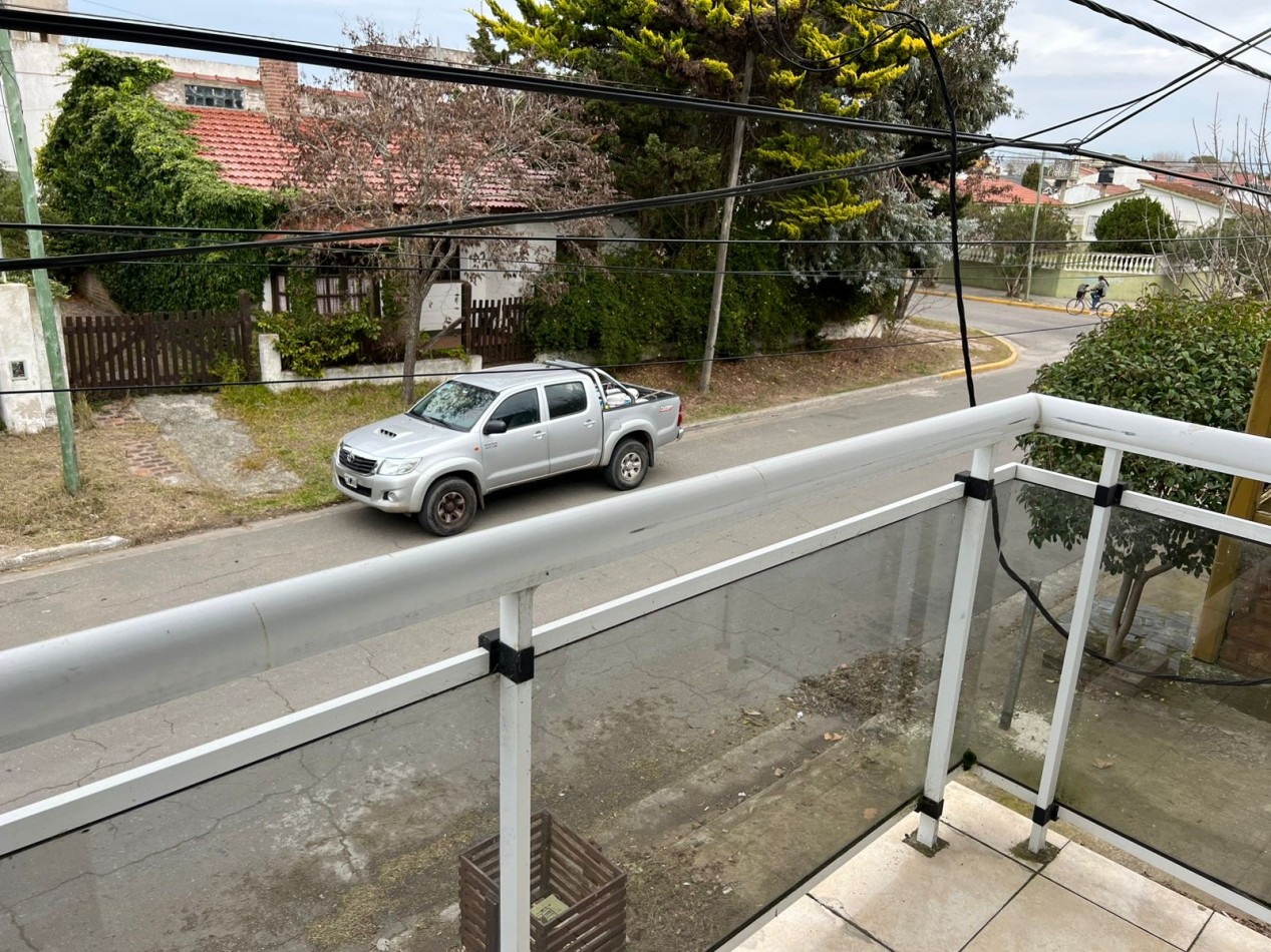 Duplex de 3 ambientes - Calle 64 e/1 y 2 - 642