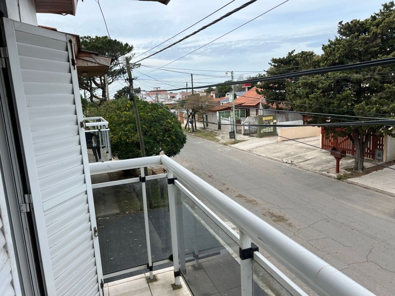 Duplex de 3 ambientes - Calle 64 e/1 y 2 - 642