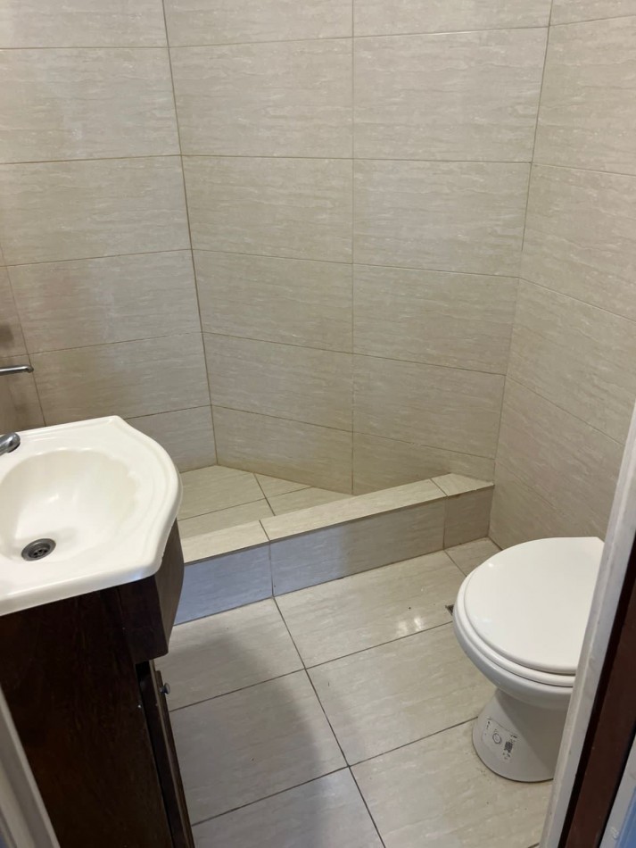 Duplex de 3 ambientes - Calle 64 e/1 y 2 - 642