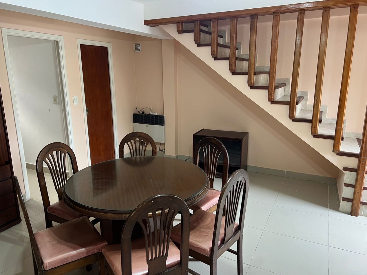 Duplex de 3 ambientes - Calle 64 e/1 y 2 - 642