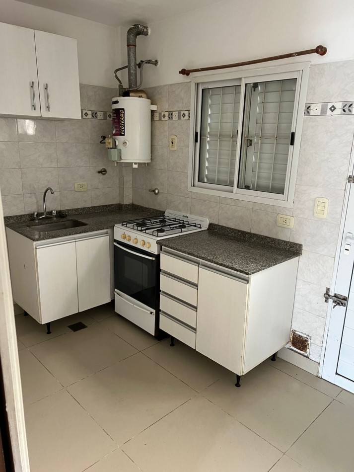 Duplex de 3 ambientes - Calle 64 e/1 y 2 - 642