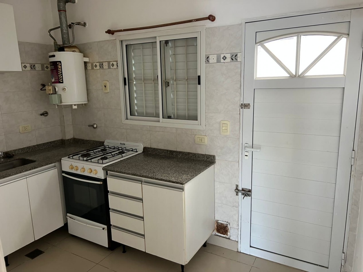 Duplex de 3 ambientes - Calle 64 e/1 y 2 - 642