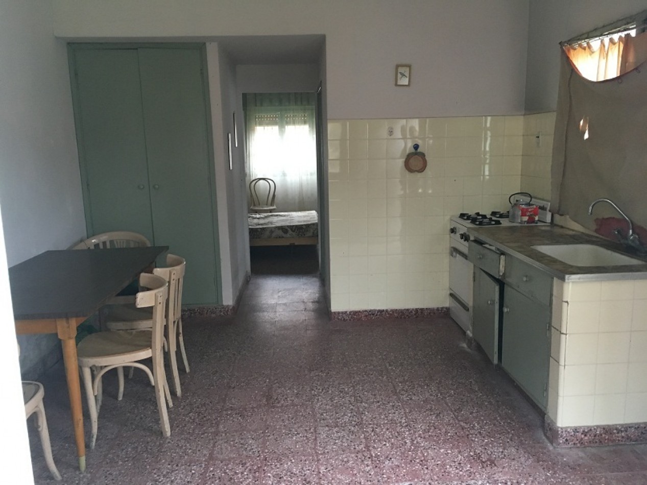 2 Chalets de 2 ambientes - Calle 28 e/5 y 6 - V44