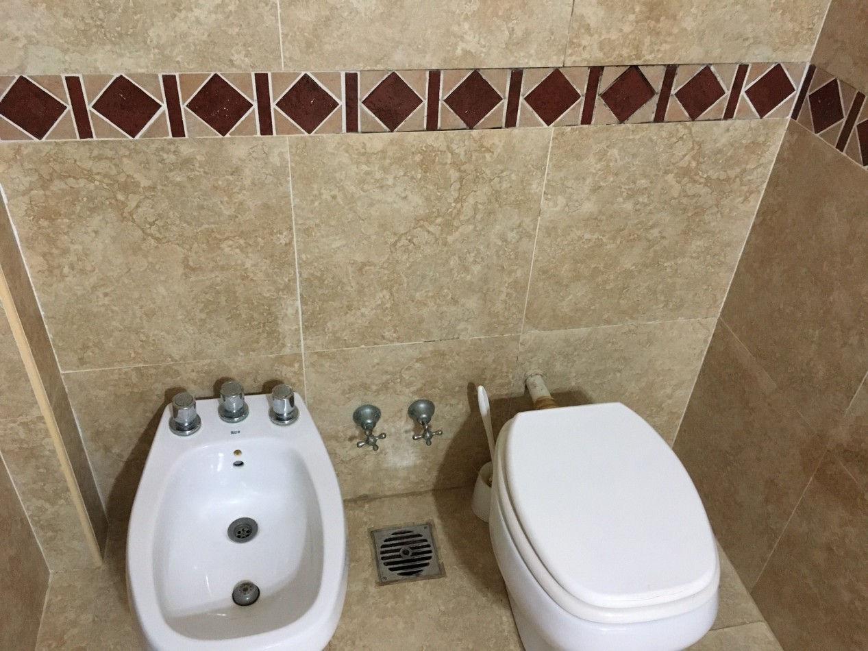 Duplex 4 ambientes - Calle Mendoza, Barrio Parque Golf - Mendoza 