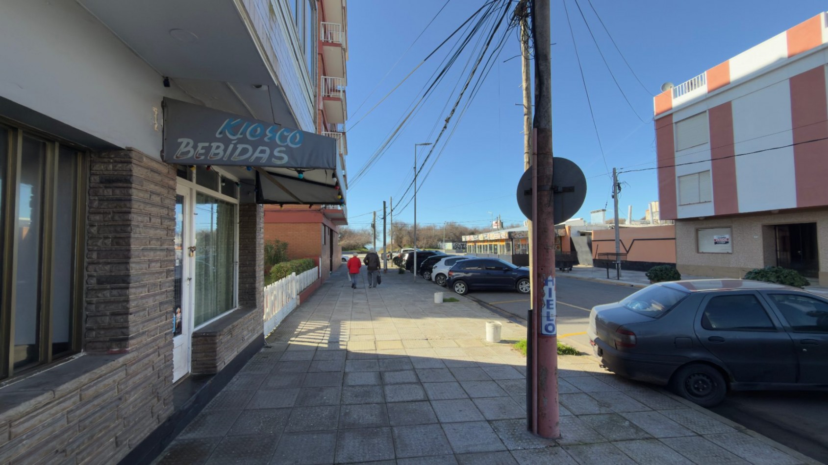 V52 - Depto. 2 ambientes - Calle 37 e/ Costanera y 2
