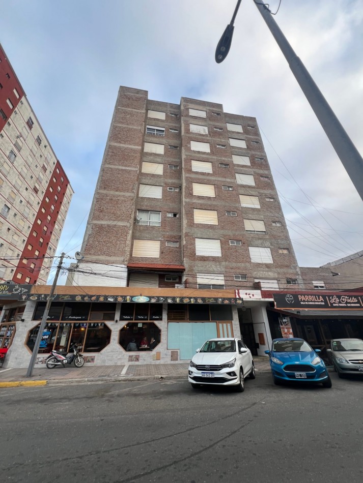 V17 - Depto. 2 Ambientes - Calle 34 N°202 Esq. 2 - 2° piso