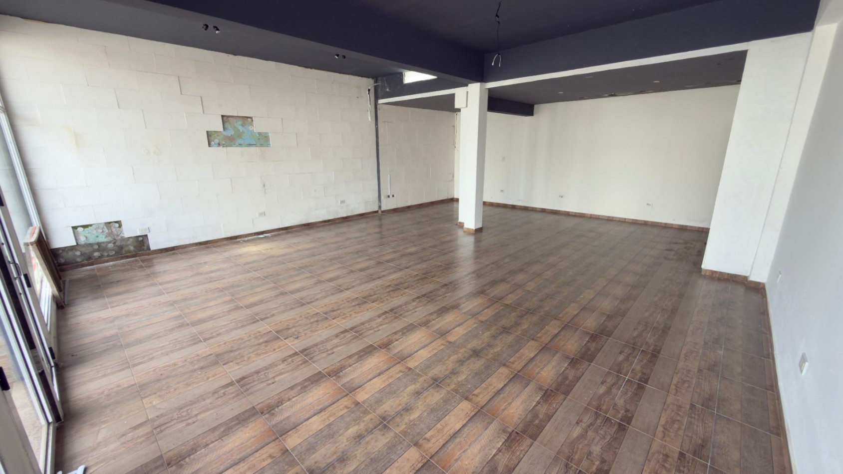 A11 - Local Calle 32 N°941 e/ 9 y 10