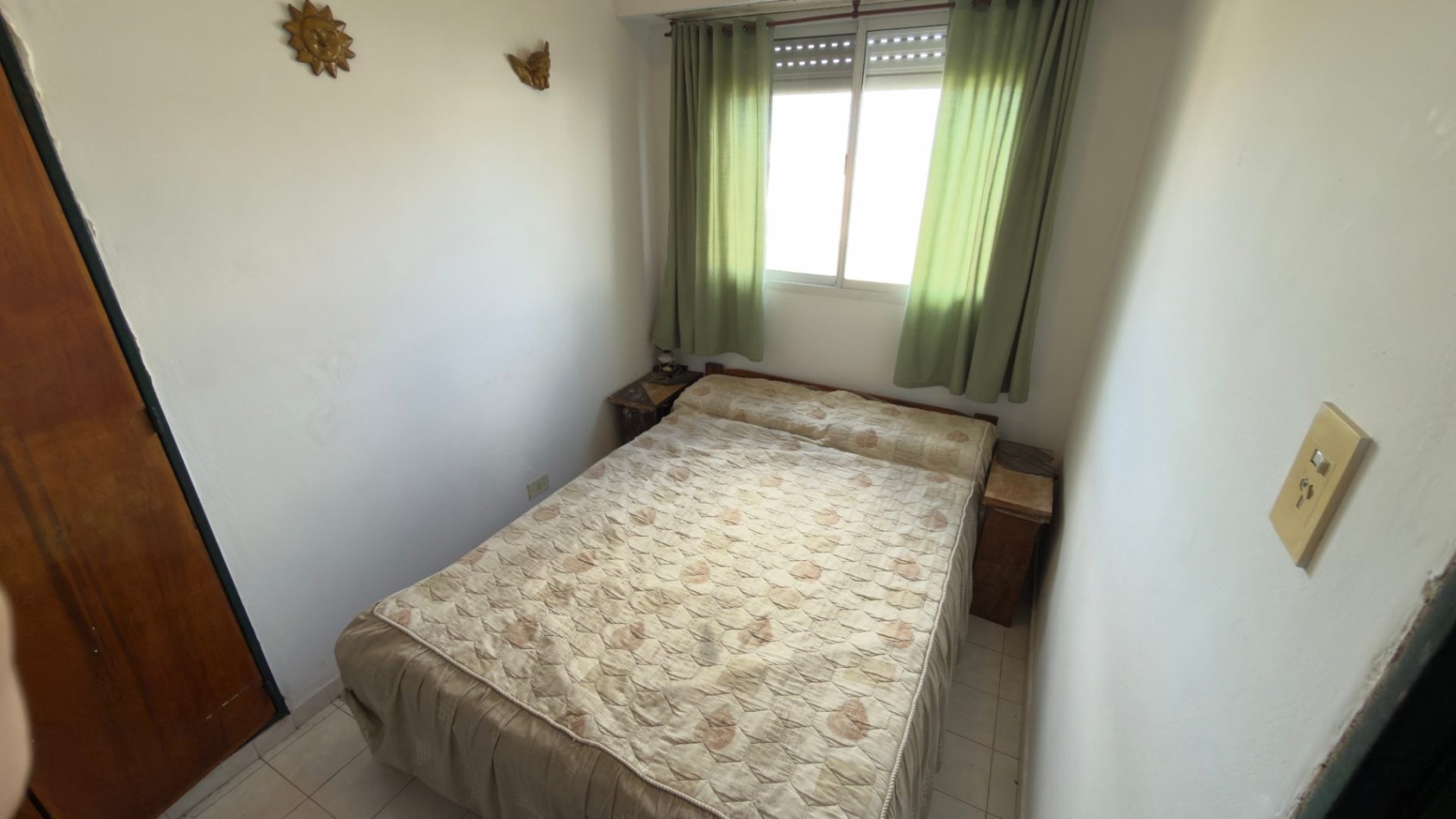 V20 - Departamento 2 Ambientes con Cochera - Calle N°150
