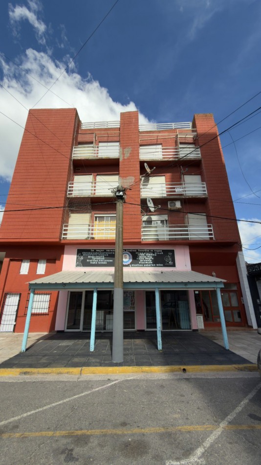 V20 - Departamento 2 Ambientes con Cochera - Calle N°150