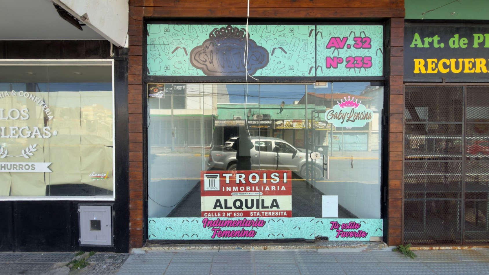A17C - Local Avenida 32 N°235 e/ 2 Y 3