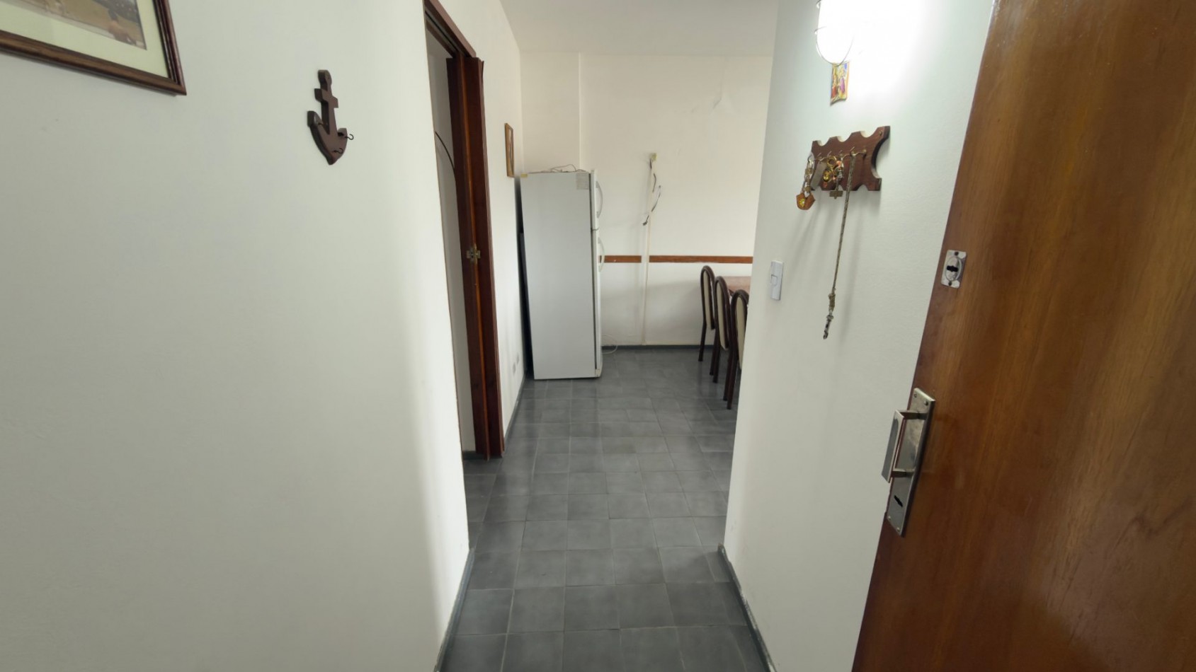 V7 - Departamento 2 y 1/2 Ambientes con Cochera - Calle Costanera N°1165