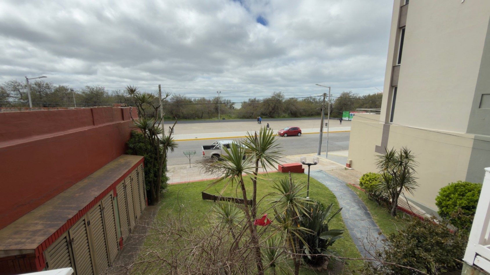 V7 - Departamento 2 y 1/2 Ambientes con Cochera - Calle Costanera N°1165