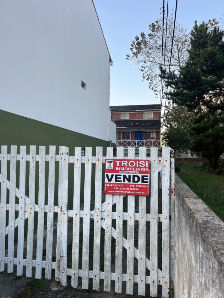 Duplex 3 ambientes - Calle 44 N°167 e/ 1 y 2 - V13