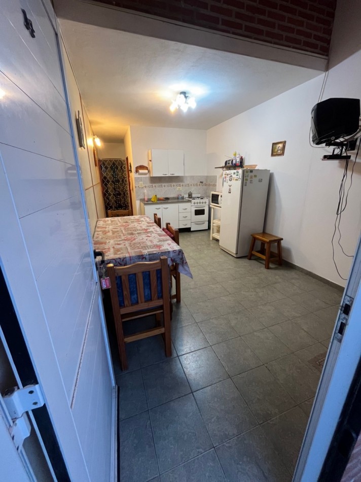 Duplex 3 ambientes - Calle 44 N°167 e/ 1 y 2 - V13