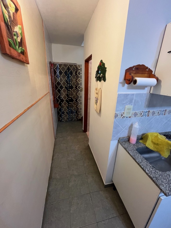 Duplex 3 ambientes - Calle 44 N°167 e/ 1 y 2 - V13