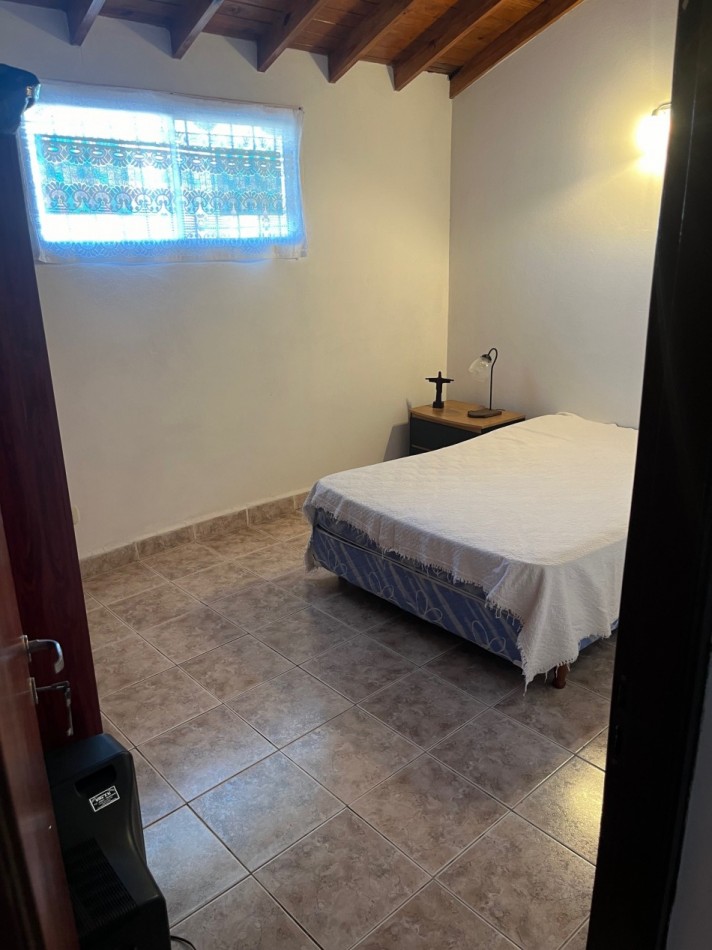Chalet 4 ambientes - Calle 6 N°2048 e/ 47 y 48 - V5