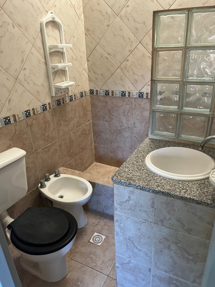 Depto. 3 ambientes - Calle 5 N°1959 e/46 y 47 - V72