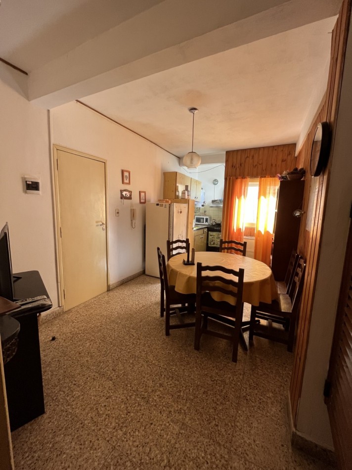 Depto. 4 ambientes - Calle 31 N°324 e/3 y 4 - V69