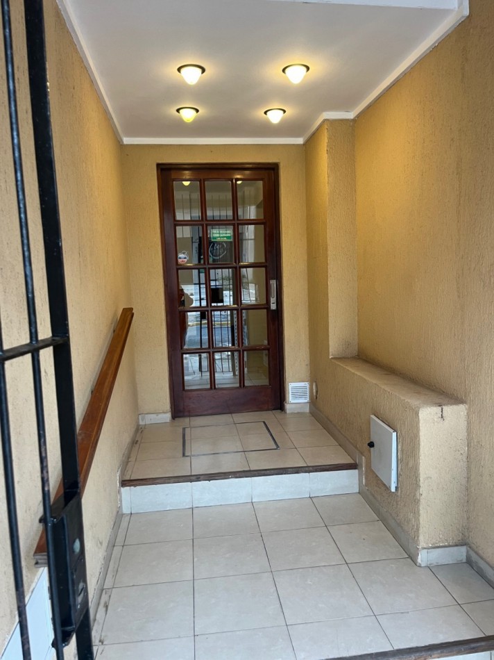 Depto. 2 ambientes - Calle 33 N°267-269 e/2 y 3 - V52