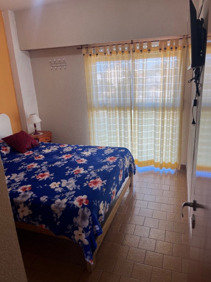 Depto. 2 ambientes - Calle 43 N°250 entre 2 y 3 - V15