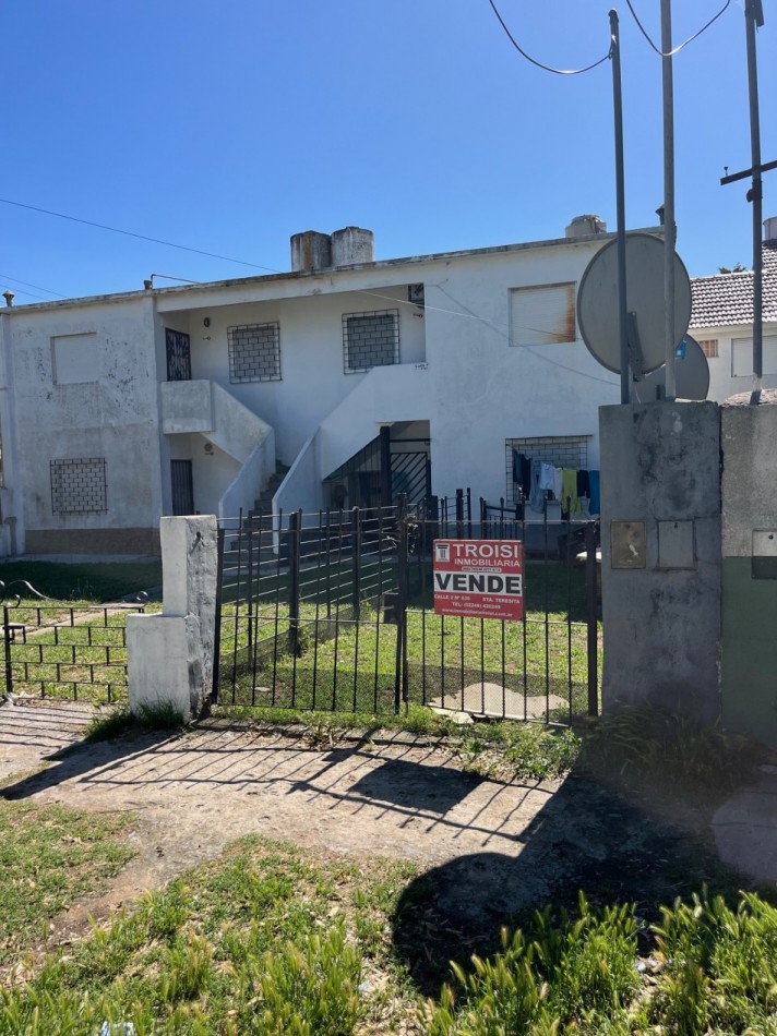 Depto. 2 ambientes con cochera - Calle 7 e/33 y 34 - V35