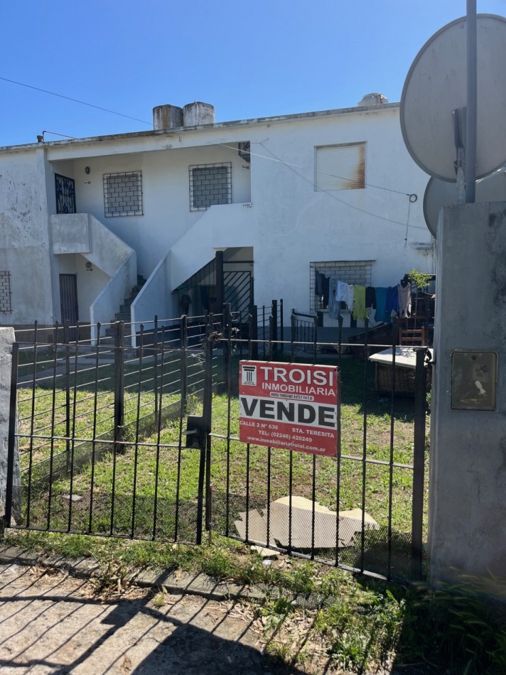 Depto. 2 ambientes con cochera - Calle 7 e/33 y 34 - V35