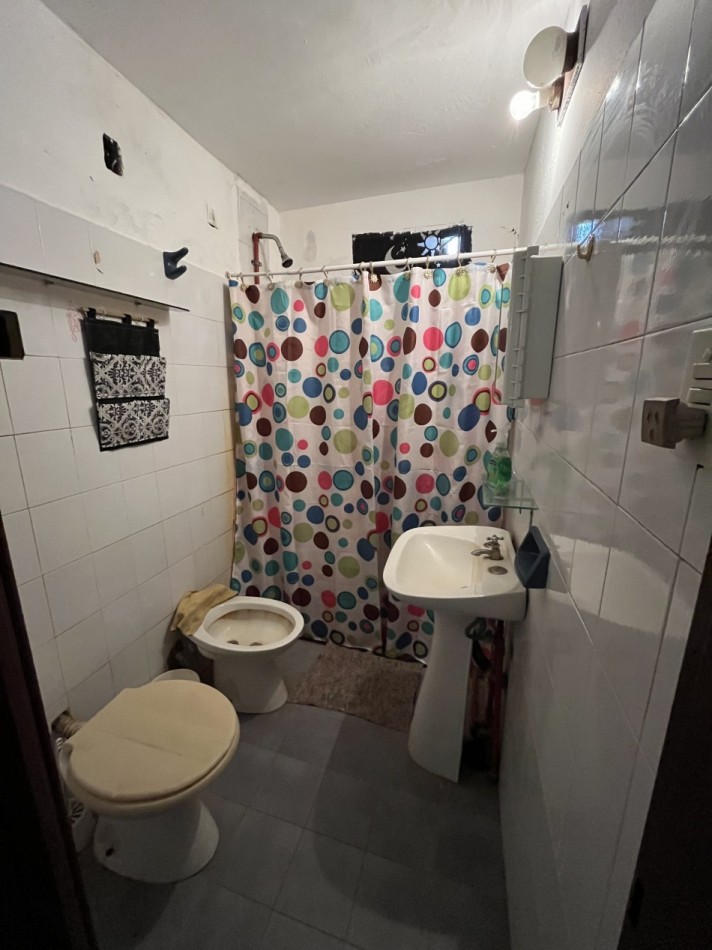 Casa 2 ambientes - Calle 48 N°1119 e/11 y 12 - V75