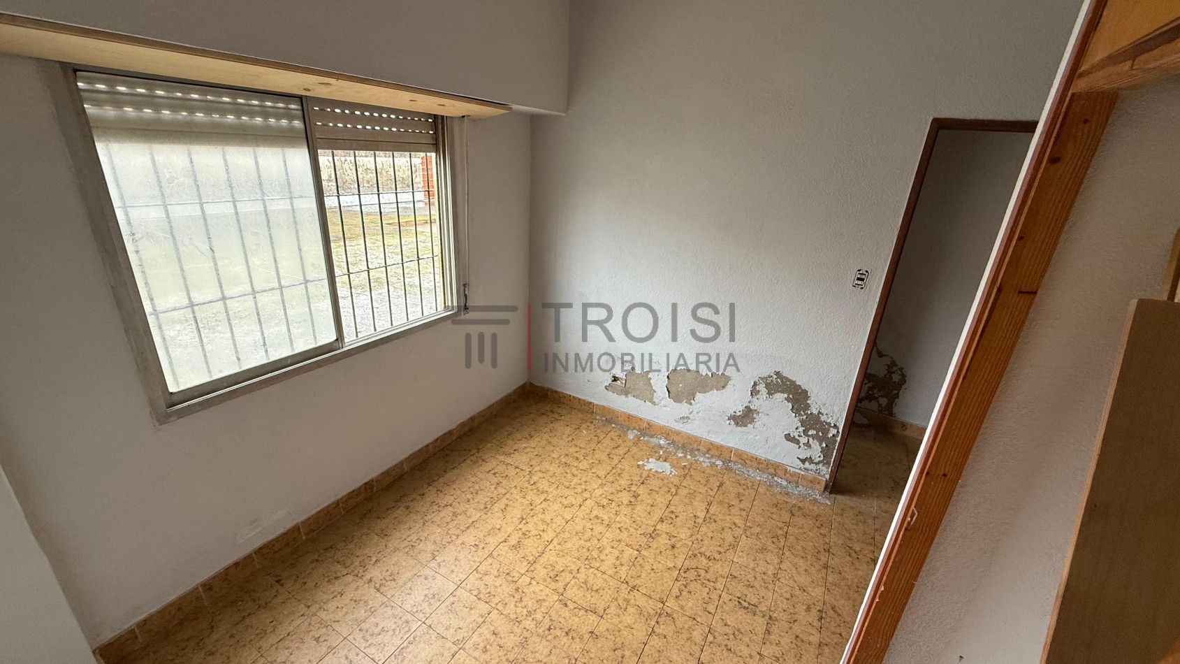 V31 - Depto. 2 ambientes - Calle 2 e/35 y 36