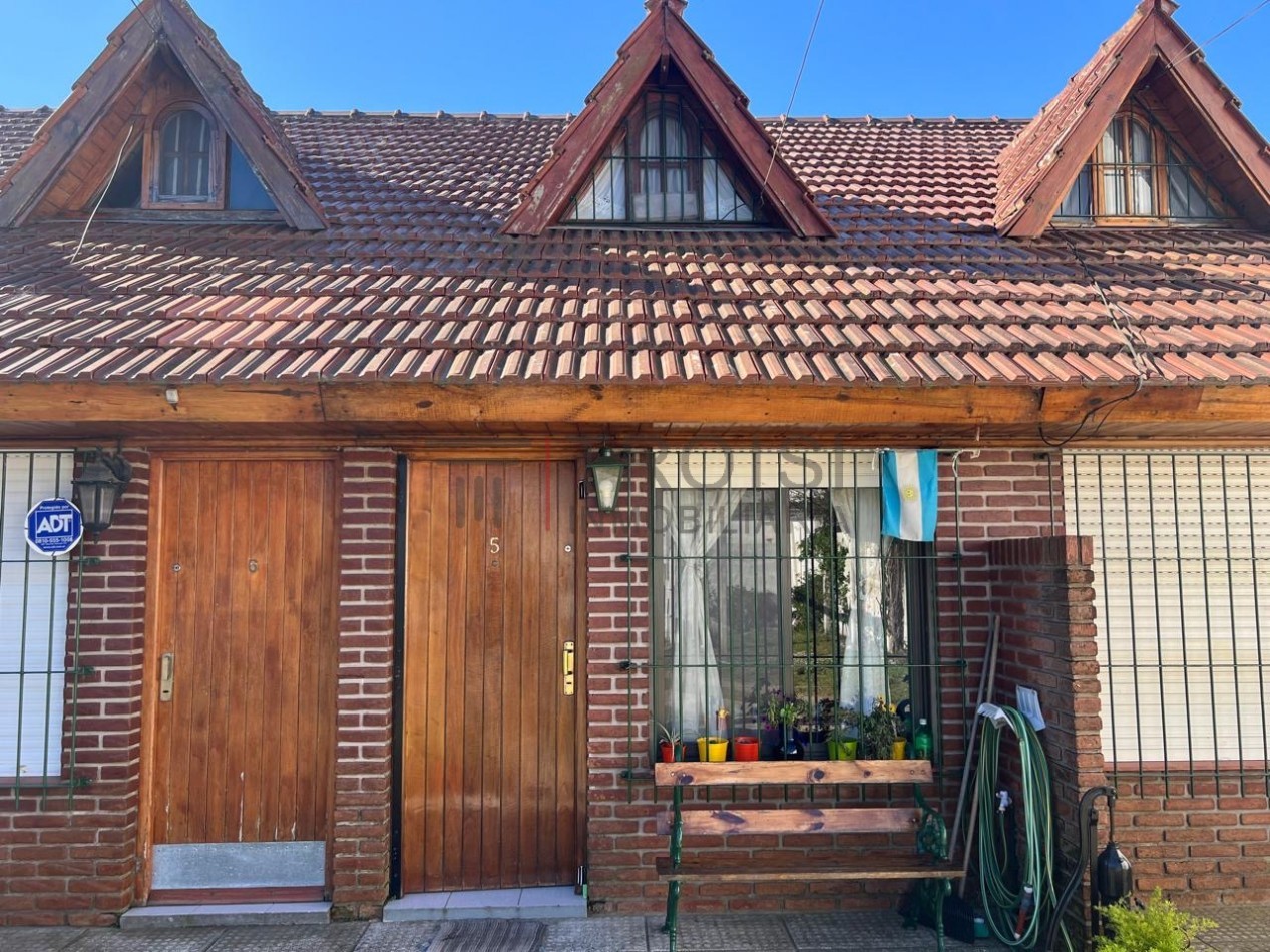V28 - Duplex 3 ambientes - Calle 35 e/5 y 6
