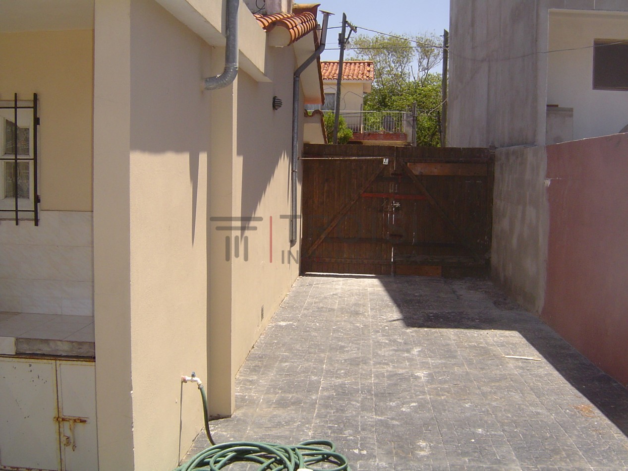 V1 - Chalet 3 ambientes + Depto 2 ambientes - Calle 2 e/ 45 y 46