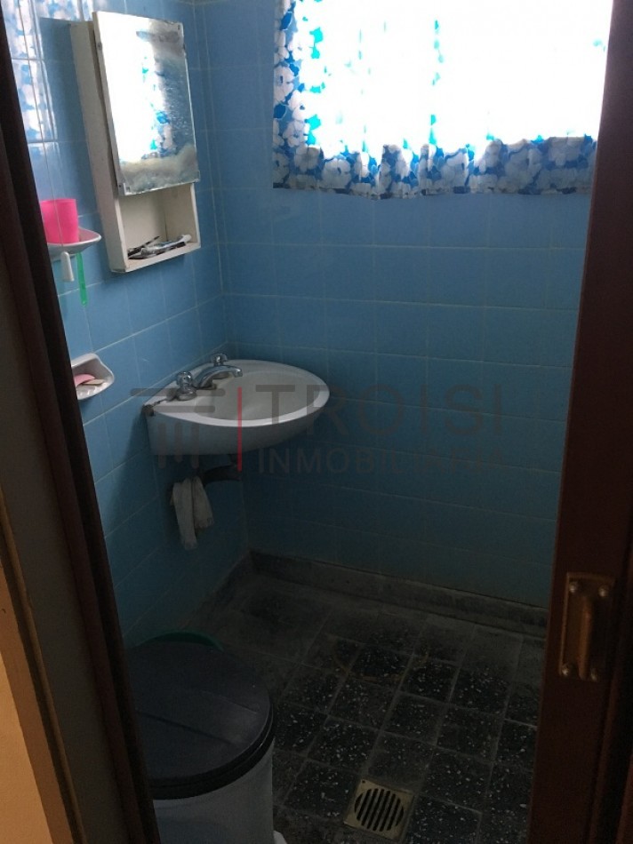 2 Chalets de 2 ambientes - Calle 28 e/5 y 6 - V44