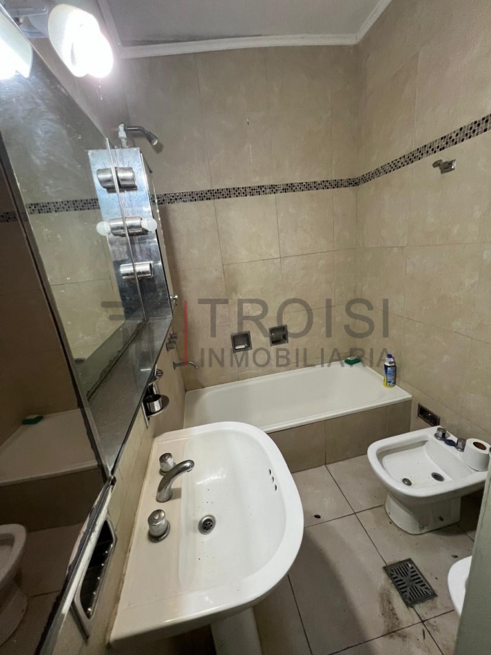 V24 - Chalet 3 dormitorios con Garage - Calle 34 e/ 4 y 5