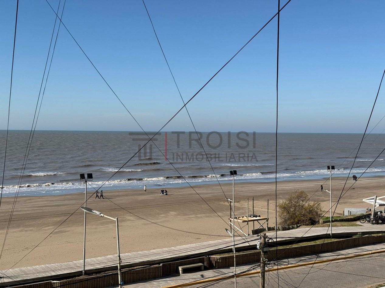 V40 - Depto. 3 ambientes Frente al Mar - Av. Costanera e/ 31 y 32